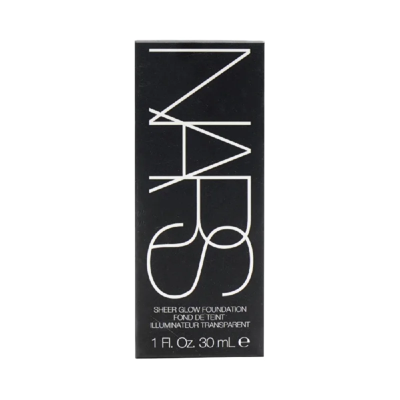 NARS LIGHT 4.5 VIENNA 4856 FOUNDATION